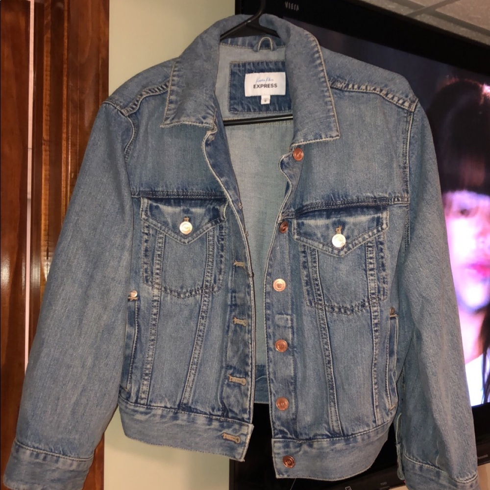 Express jean jacket🤩